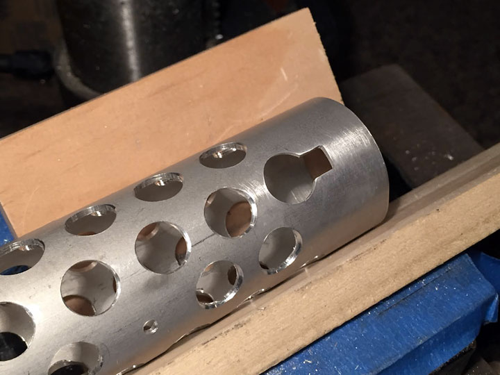 e11_tube_lock_02.jpg